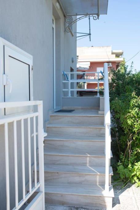 Anadora 2: Hospitable Stone House With Yard Lejlighed Alexandroupoli Eksteriør billede